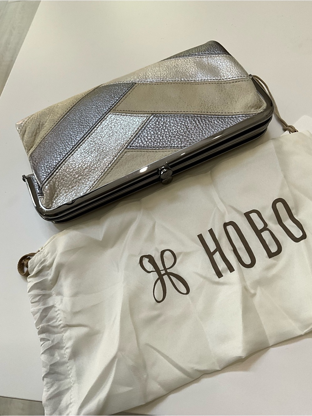 HOBO Lauren Silver Metallic Leather Patchwork Kiss Lock Organizer Clutch Wallet